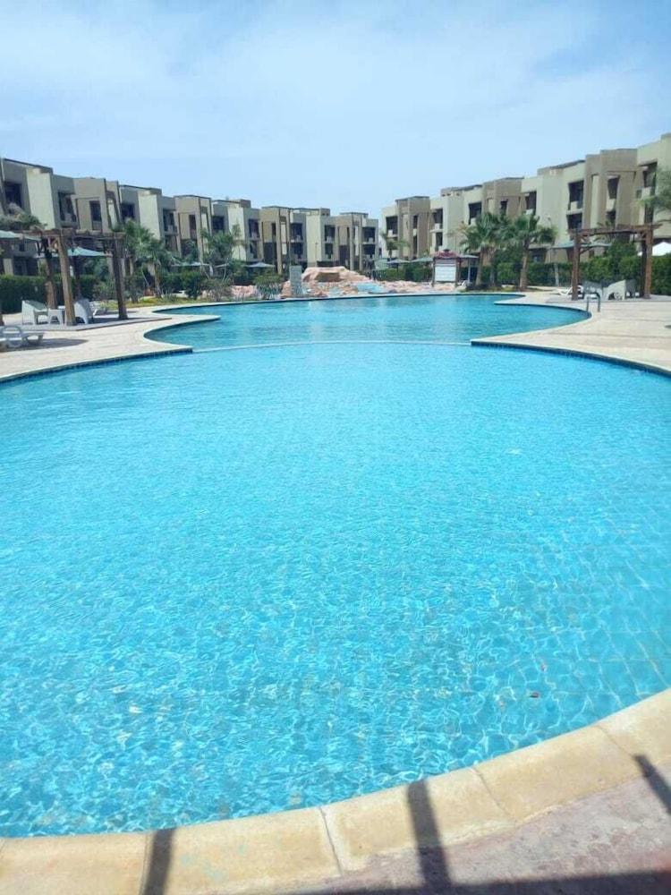 فيلا دوبليكس بلومار دوم حمام سباحة مكشوف