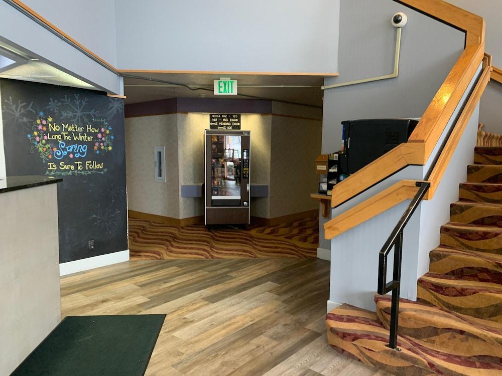 ريد لايون إن آند سويتس بوست فولز تفاصيل الفندق من الداخل