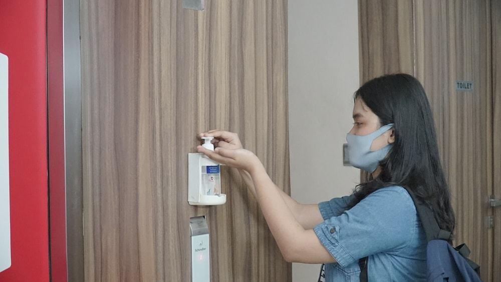 ريد دورز نير هارتونو مول  3 داخلي