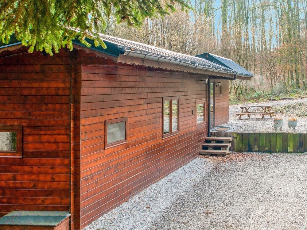 Cosy Chalet in Oignies-en-thiérache With an Private Garden Exterior