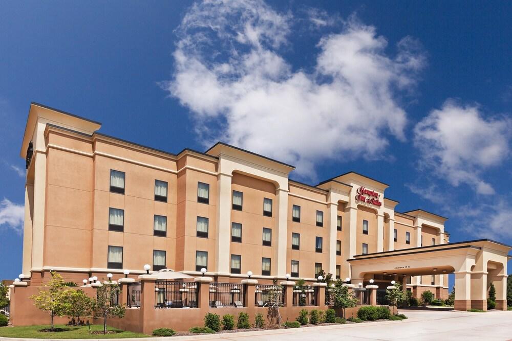 Durant Inn & Suites