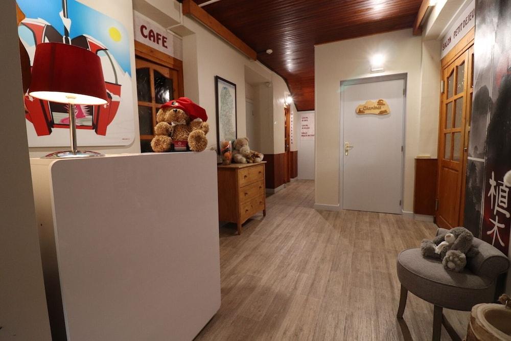 أوبيرج لا تورا