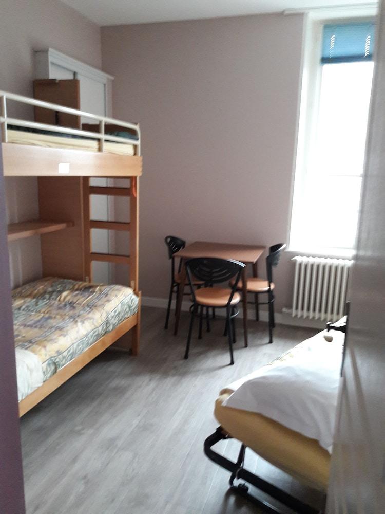 Aux Studios du Parc Room