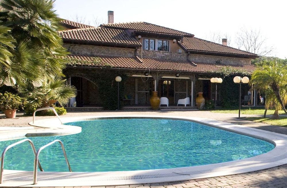 ألومبرا ديل بالميتو الصورة الأساسية