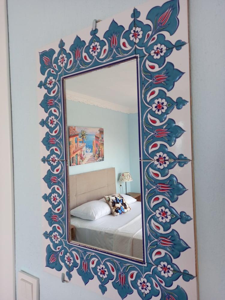 ليلا أوتل كارابورون غرفة