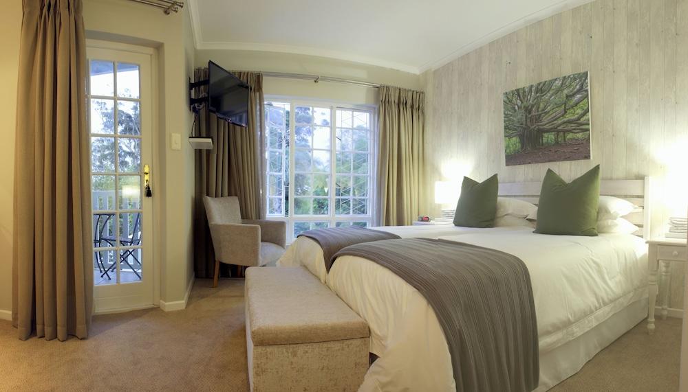 Lodge on Main Guest House Others