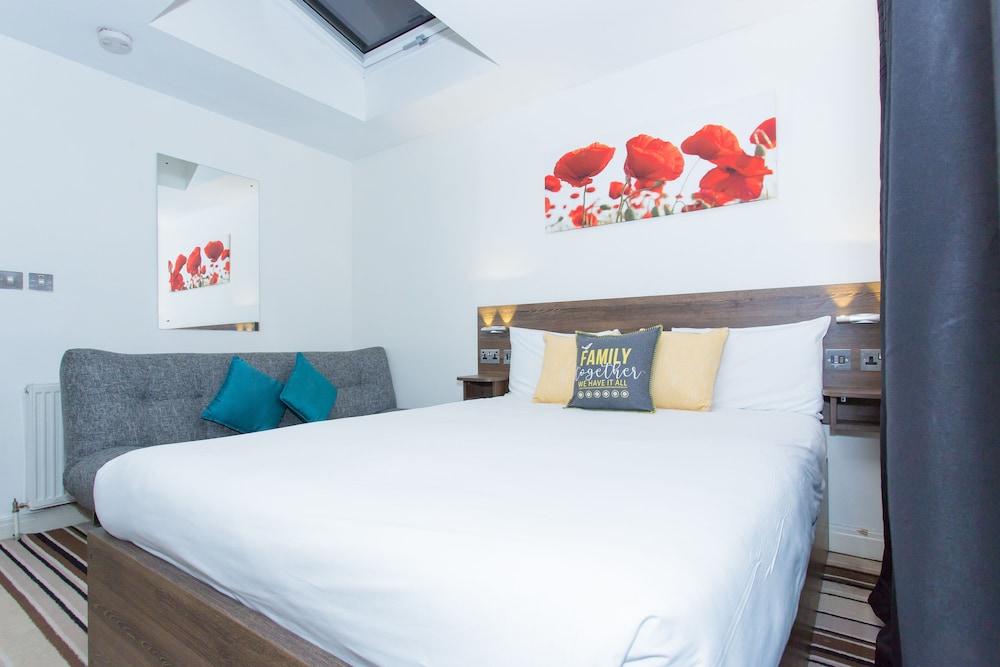 لانغلي جيست هاوس