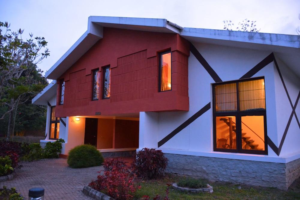 كادكاني ريفرسايد ريزورت المنطقة الخارجية