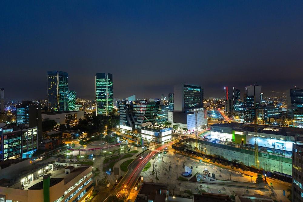 Holiday Inn Express Lima San Isidro by IHG Exterior