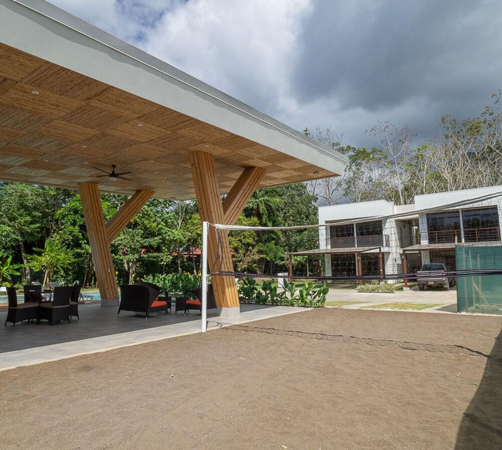 Mountain View Foresta A3 Sport Court