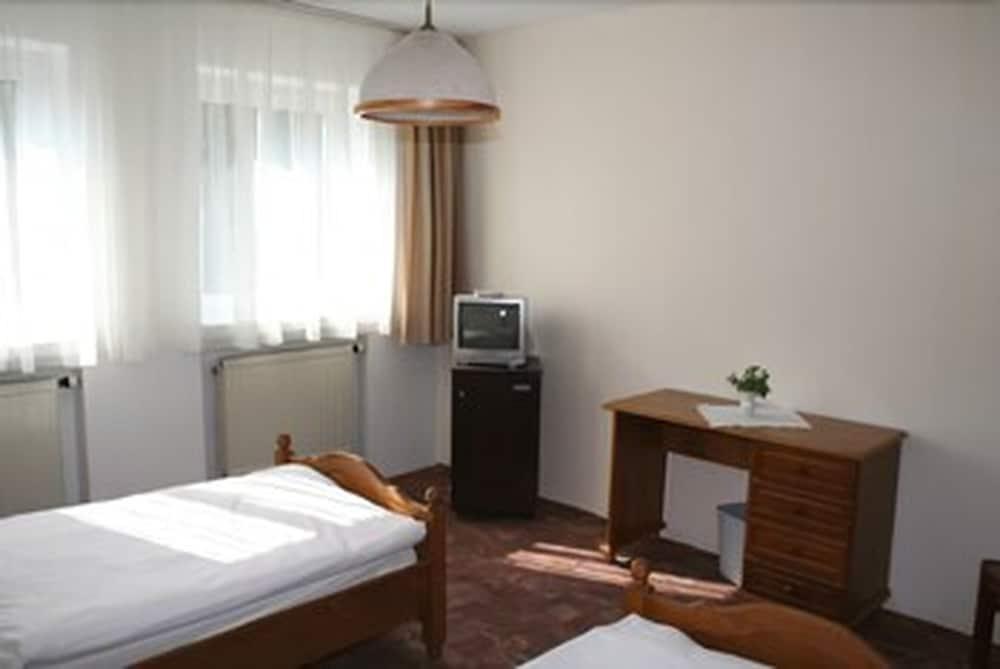 هوتل باد شميديبرجر هوف أخرى