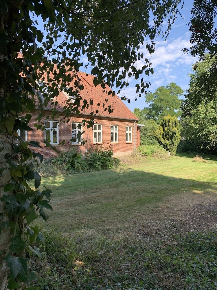 أنز بد آند كيتشن، دالجارد