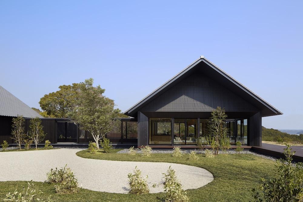 Amanemu Exterior