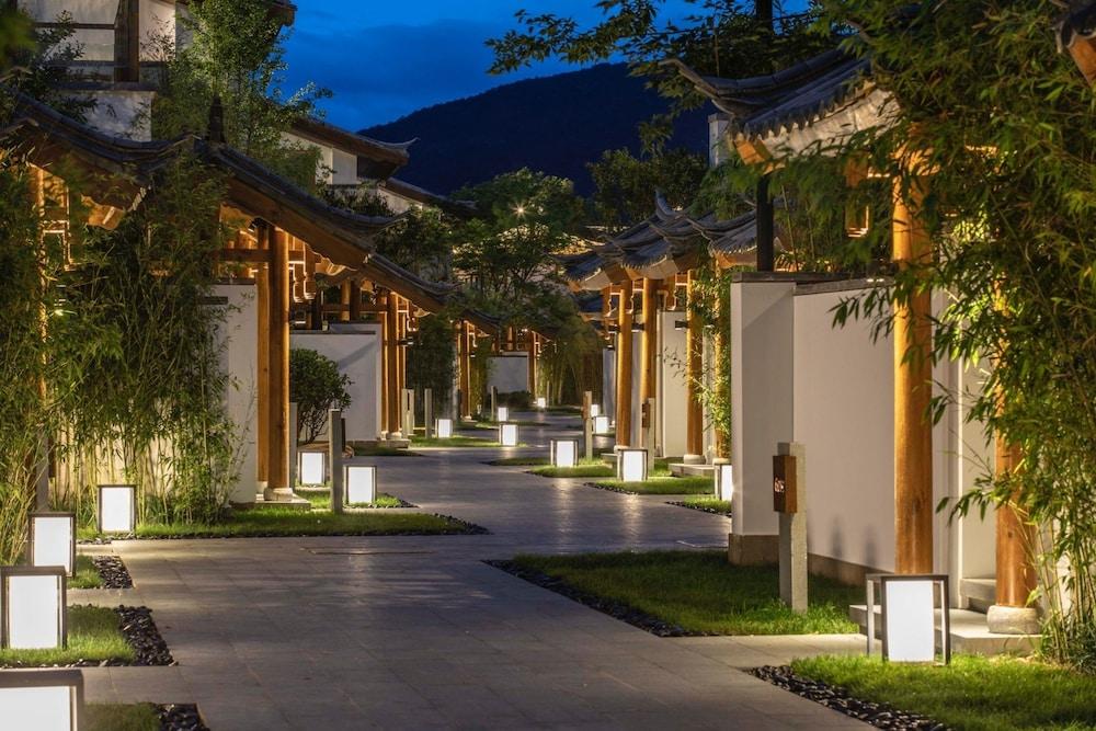 Libre Resorts Lijiang Exterior