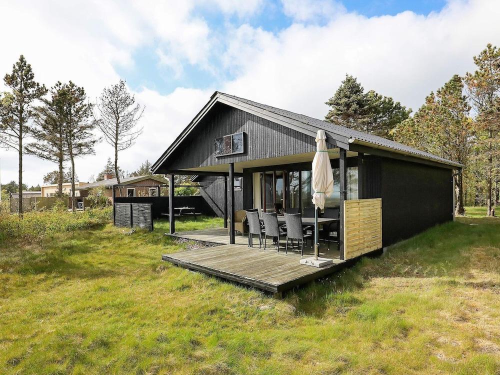 6 بيرسون هوليداي هوم إن هورو  اي