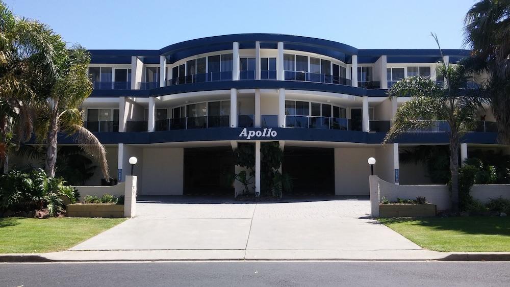 أبولو أبارتمنتس