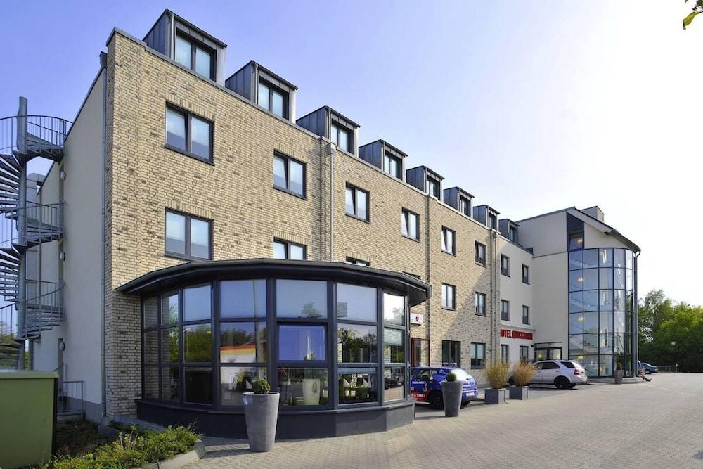 هوتيل كويكبورن