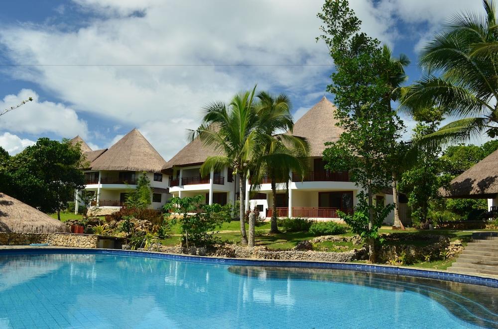 Amun Ini Beach Resort & Spa Exterior
