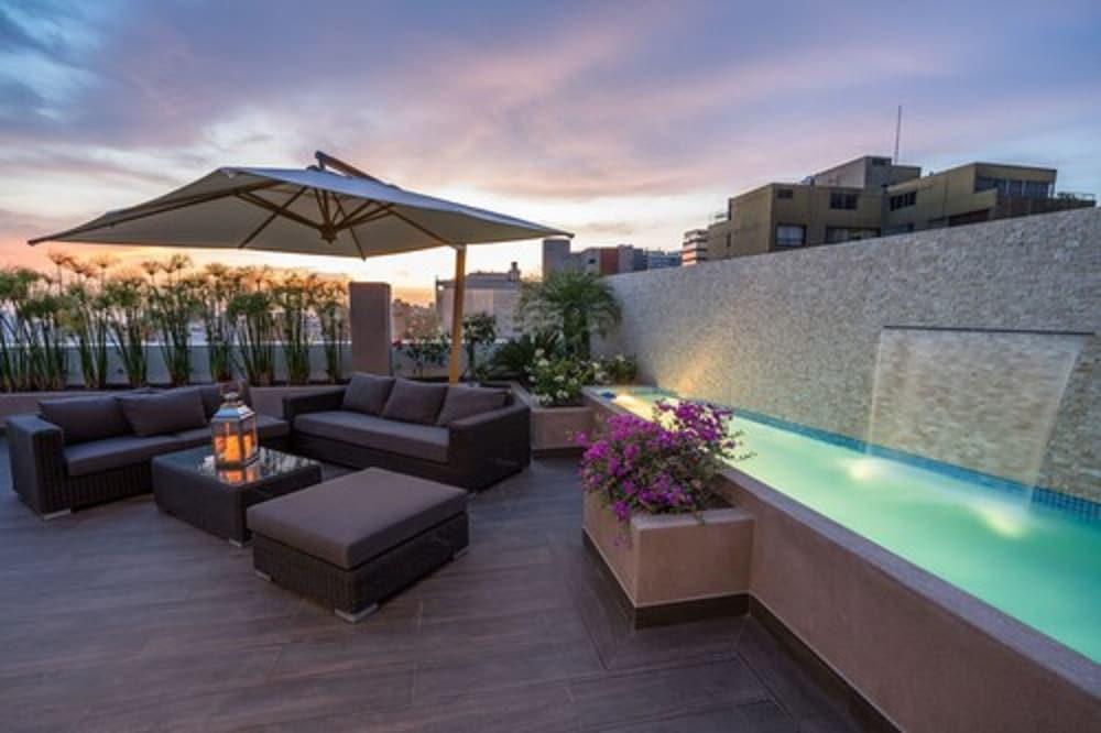 خوسيه أنطونيو ديلوكس