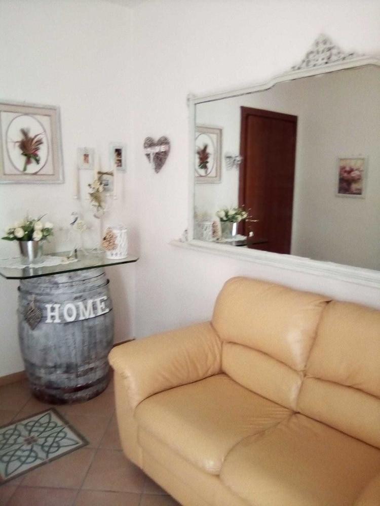 Magico Orizzonte Interior Entrance