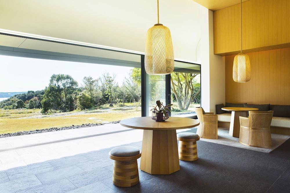 Amanemu Interior