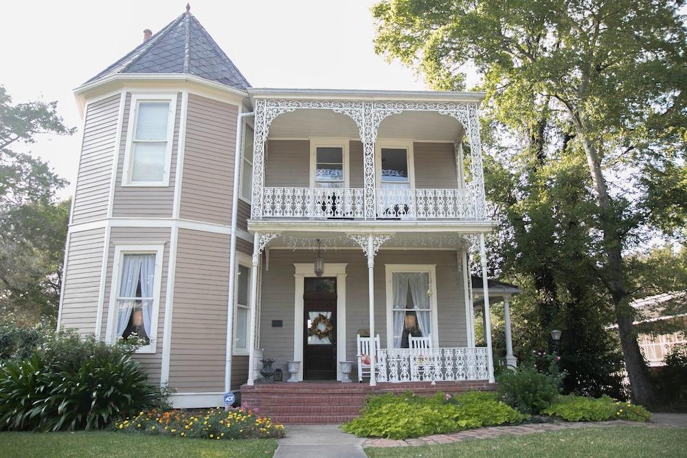 لوريل مانور بيد آند بريكفاست