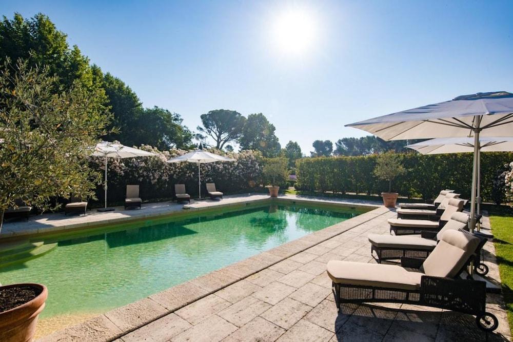 شاتو جيجونان - شامبر دوت الصورة الأساسية