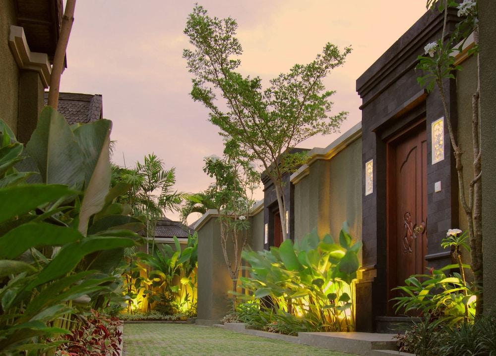 The Ulin Villas and Spa - by Karaniya Experience Property Grounds