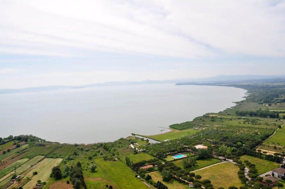 بادياتشا كامبينغ فيليدج منظر من الجو