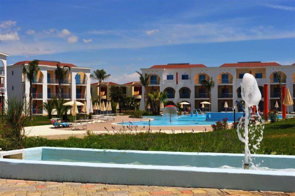 توكاسييلو هوتل فيليدج المنطقة الخارجية