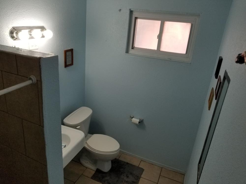 Suite Red Wolf Bathroom