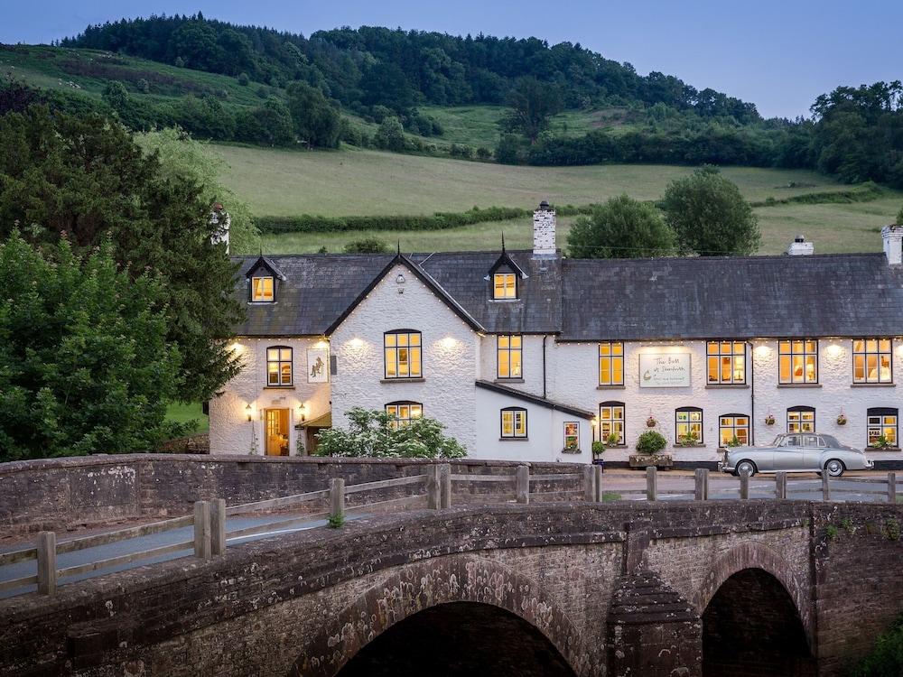 ذا بيل أت سكنفريث