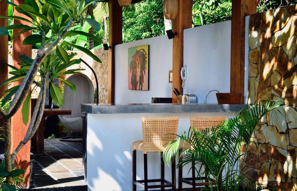 كيس فيلا لومبوك المنطقة الخارجية