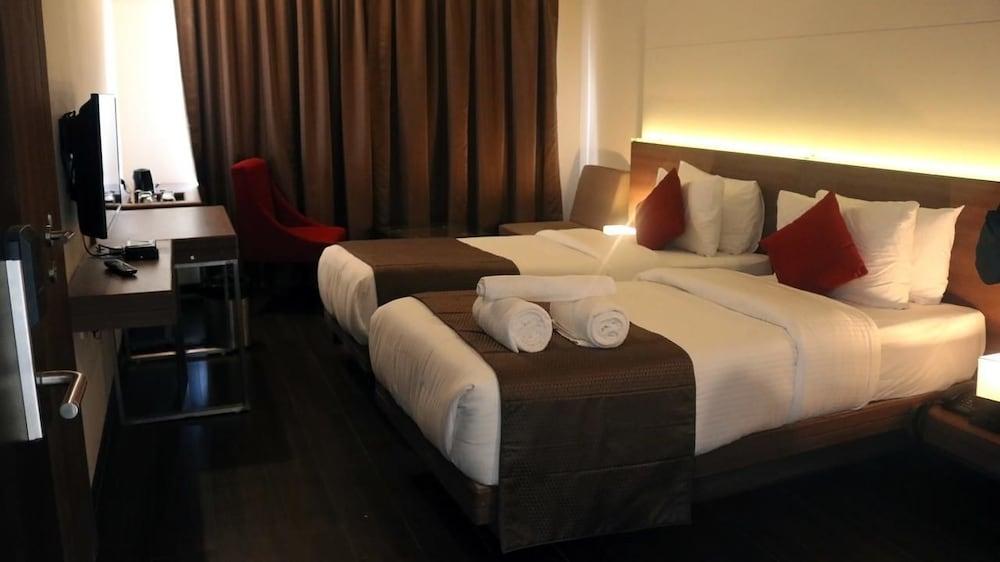 Hotel Bhagwati Park