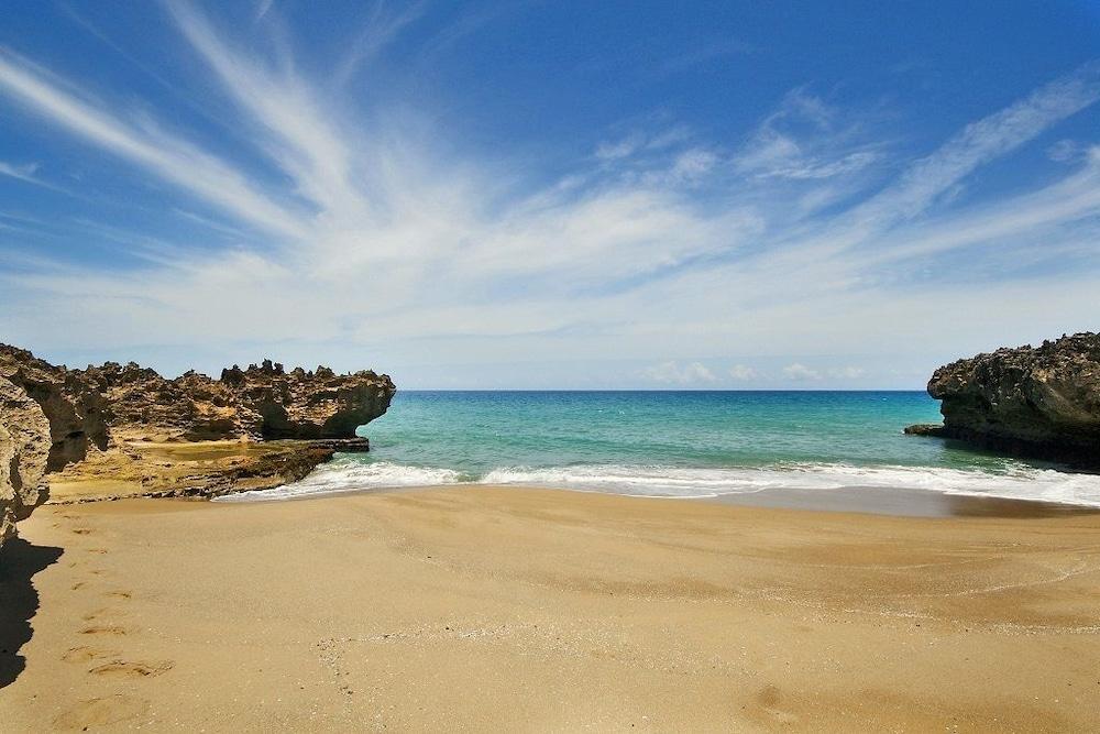 أوشن فيليدج 75 المنطقة المحيطة بالمنشأة