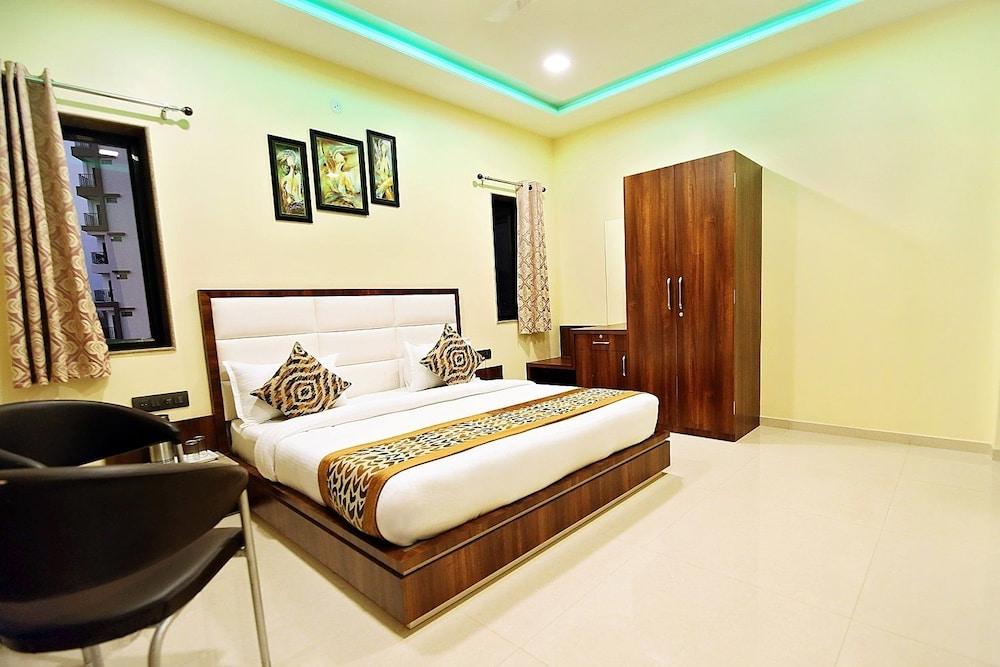 Treebo Trend Mangal Vinayak Room