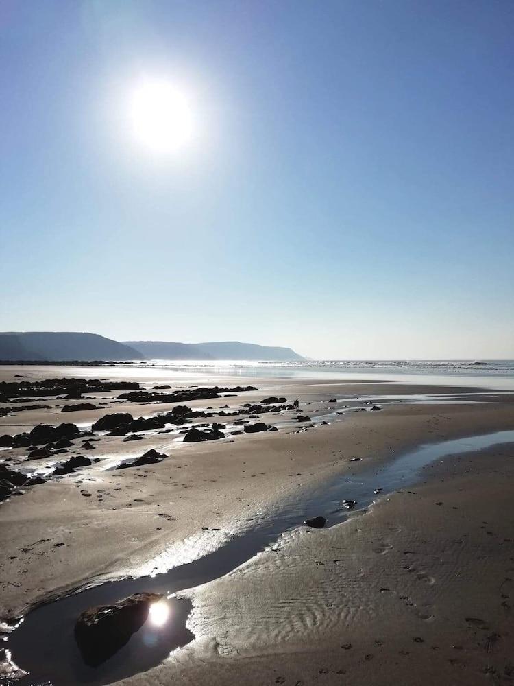 تشاليت 26 وايد موث باي الشاطئ