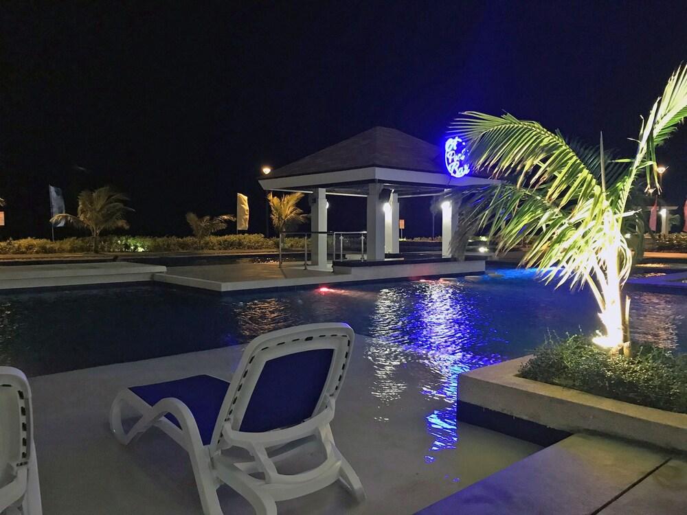 ناجيما ريزيدنس آند ريزورت أرتيرا 'أن' زحليقة مائية