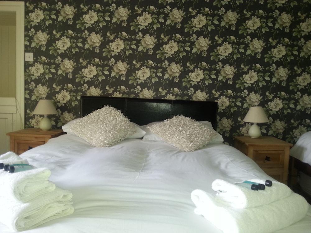 Red Lion Hotel
