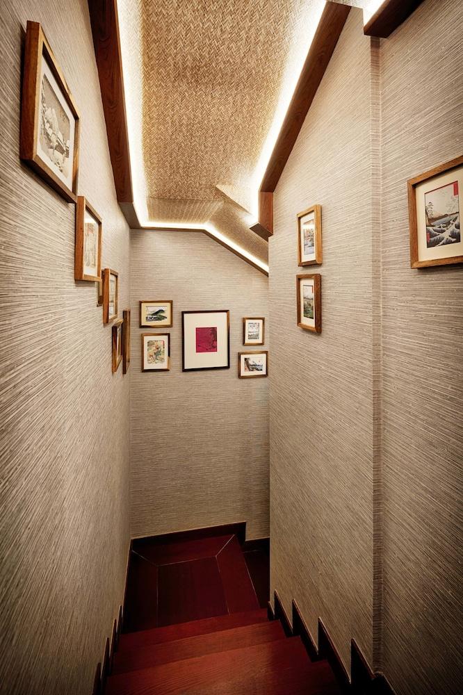 Silverland Sakyo Hotel & Spa Interior Entrance