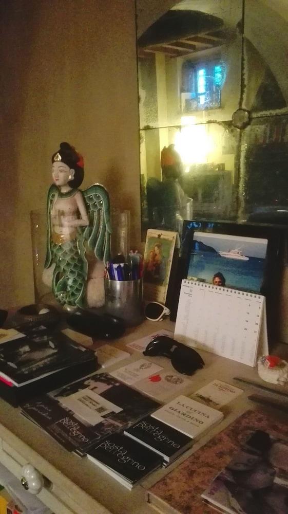بد آند بريكفاست بوتيك سوستا ديل بيليجرينو تفاصيل الفندق من الداخل