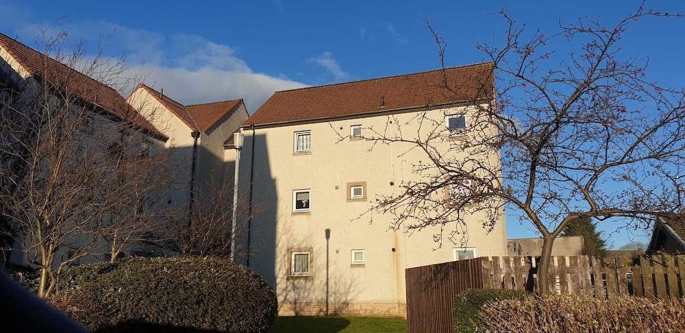 بيتش أبارتمنت - كيركالدي