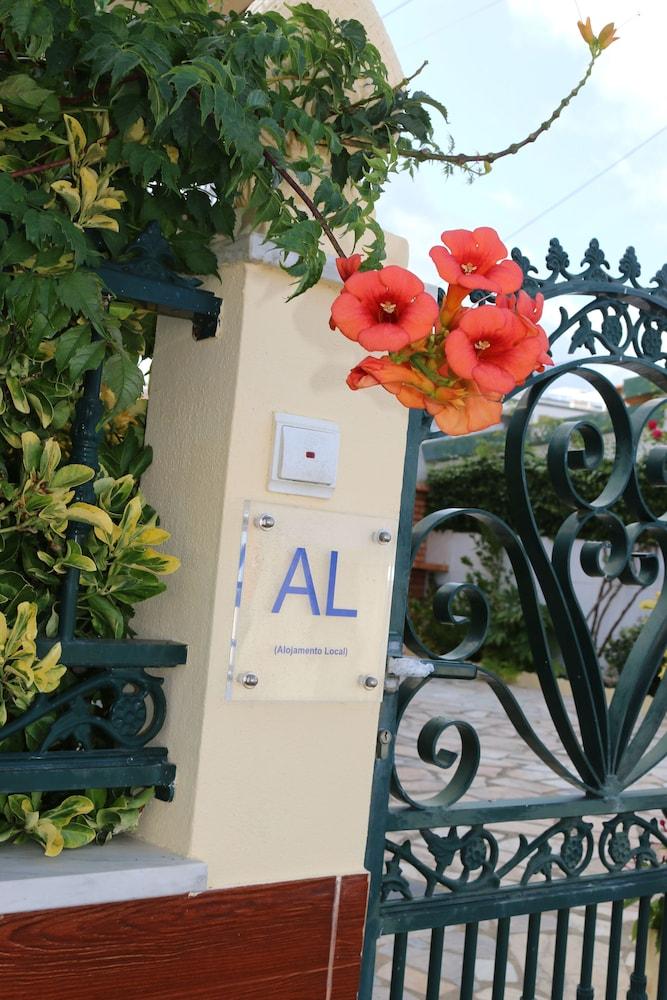 أبارتمنت، ويث فول كيتشين، بدروم ويذ دبل بد آند باث رو ، المنطقة الخارجية