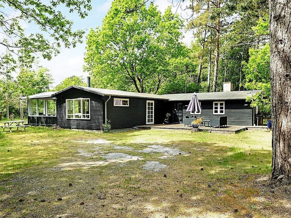 6 Person Holiday Home in Store Fuglede