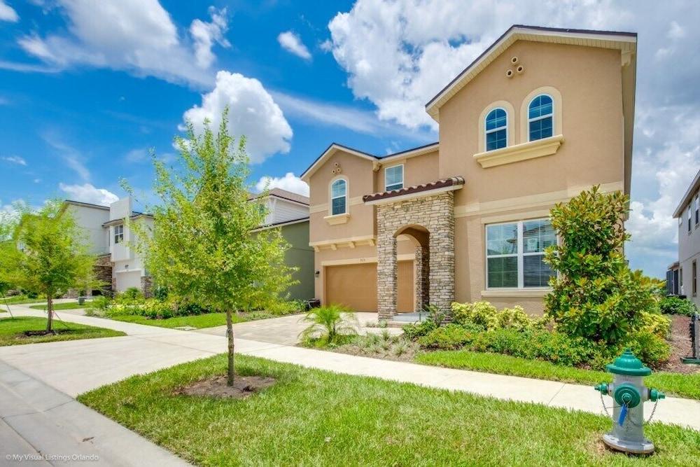 Solara 9bed 6.5ba Villa Games, Pool Exterior