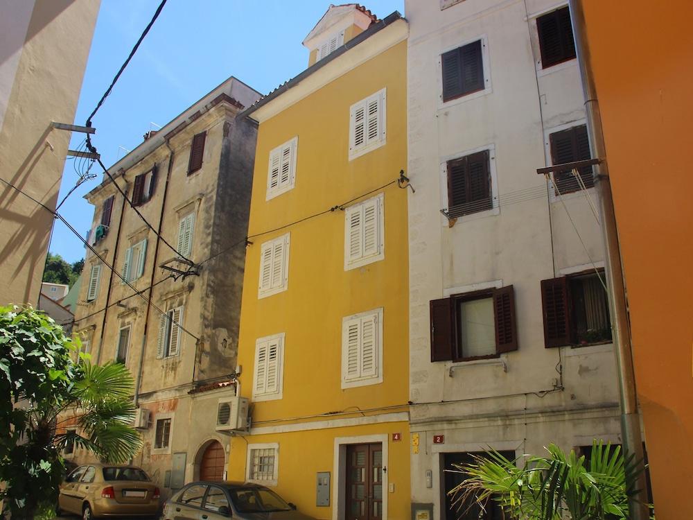 Charming Studio in the Heart of Piran, Near the Sea Exterior