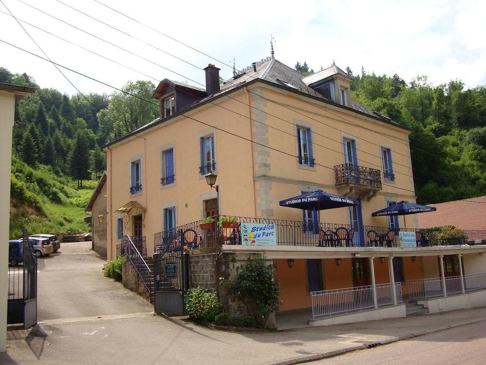 Aux Studios du Parc Featured Image