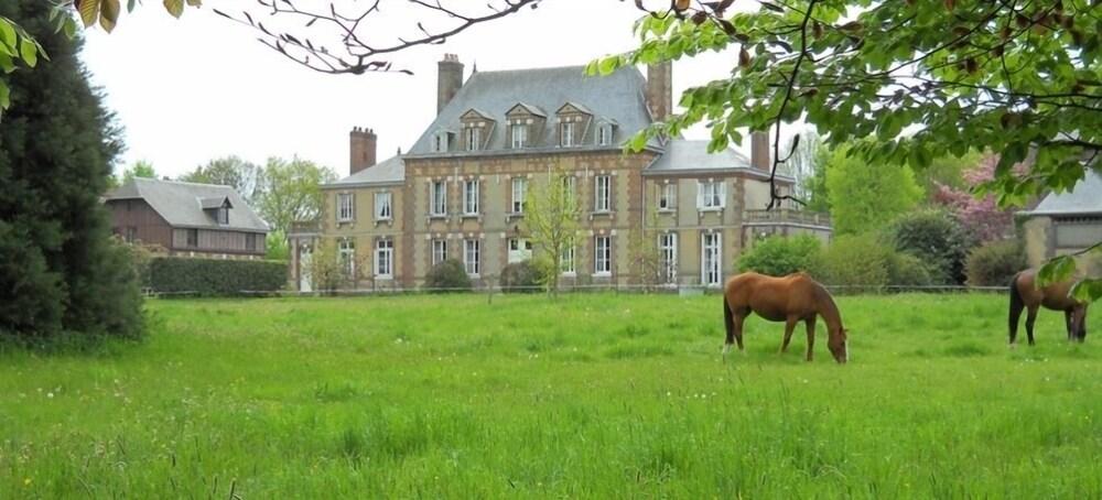 Manoir de Captot Property Grounds