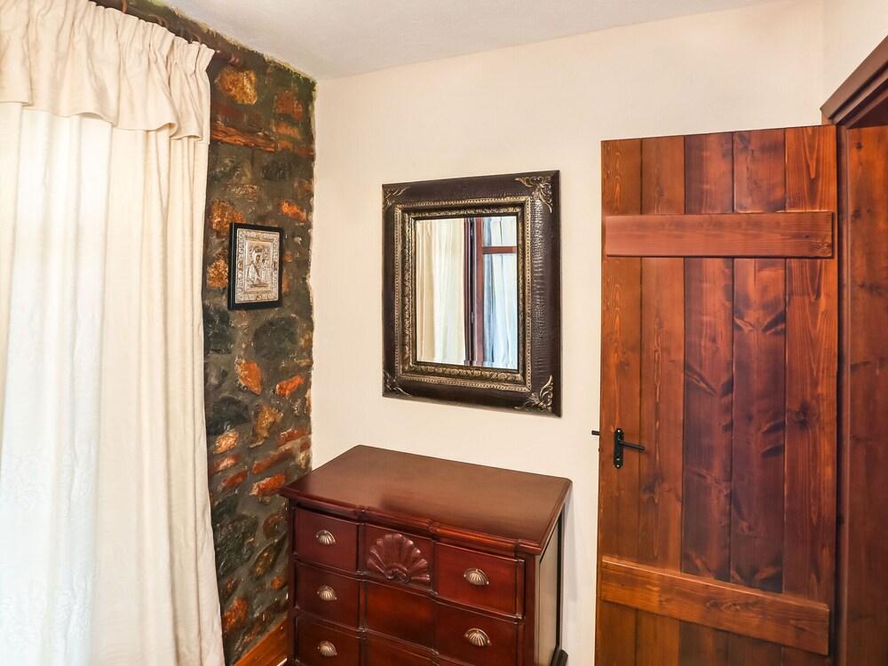 لافيش هوليداي هوم إن بيلا ويذ هوت توب منطقة الاستقبال