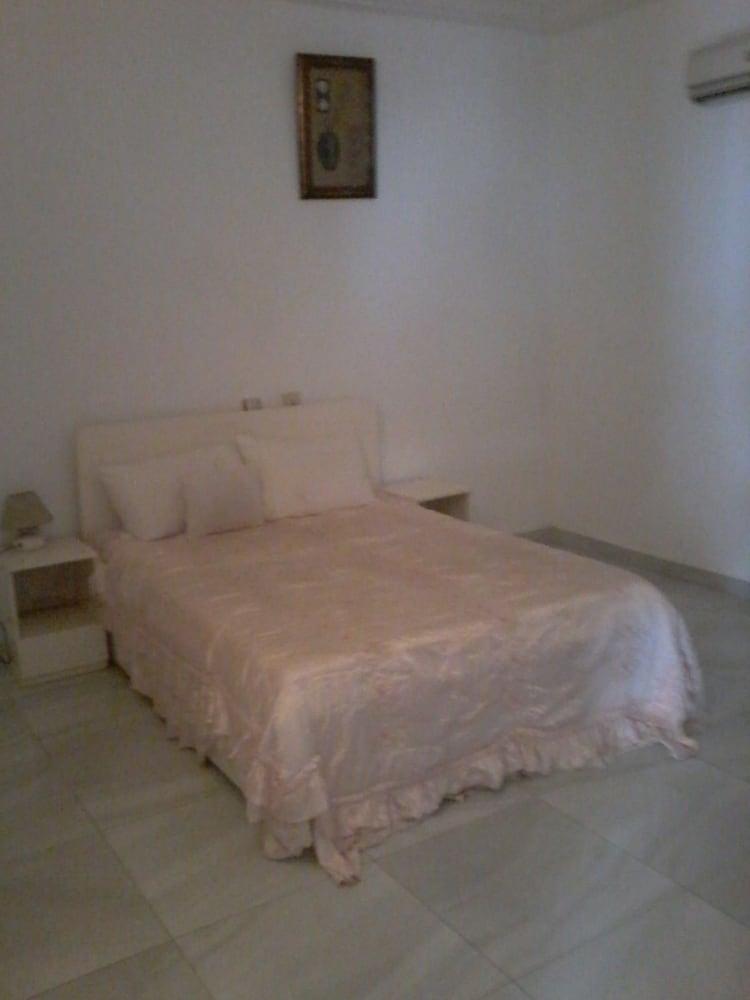 Akwaba Hotel